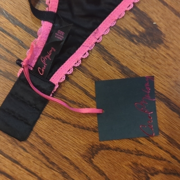 Carol Maloney black and pink ruffle sexy padded pretty bra sz 32D NWT - Picture 4 of 9